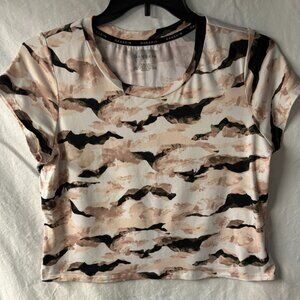 DANSKIN Black & Pinks Patterned Tee Medium-Crop-LG
